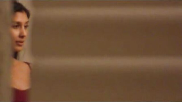 בחדות גבוהה :  שני לסביות וידאו אפרוחים לבנים תאוותניים נפגעים על ידי חתיך שחור סקס דסקרטי אזור חדרה 